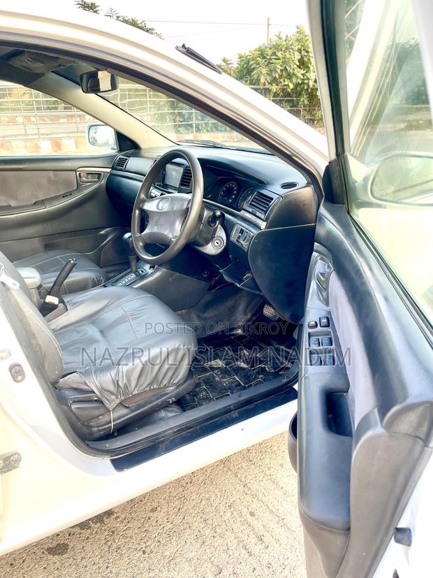 Toyota Corolla 2004 White