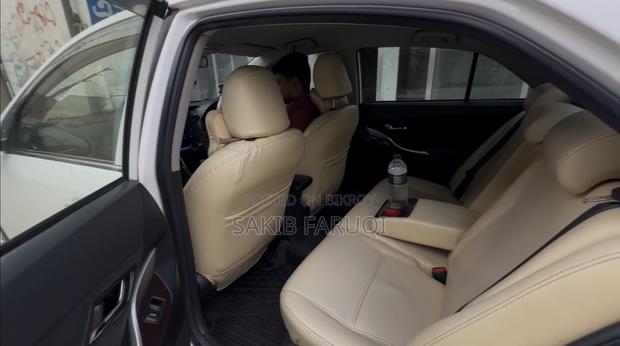 Toyota Premio 2017 White