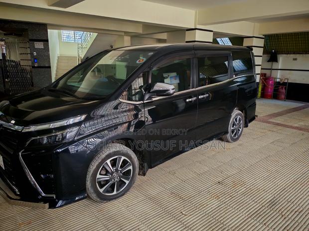 Toyota Voxy ZS Kirameki II 2WD 7-Seater 2020 Black