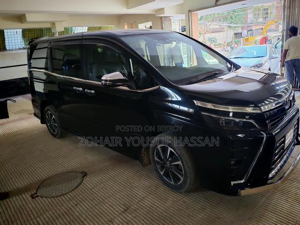Toyota Voxy ZS Kirameki II 2WD 7-Seater 2020 Black