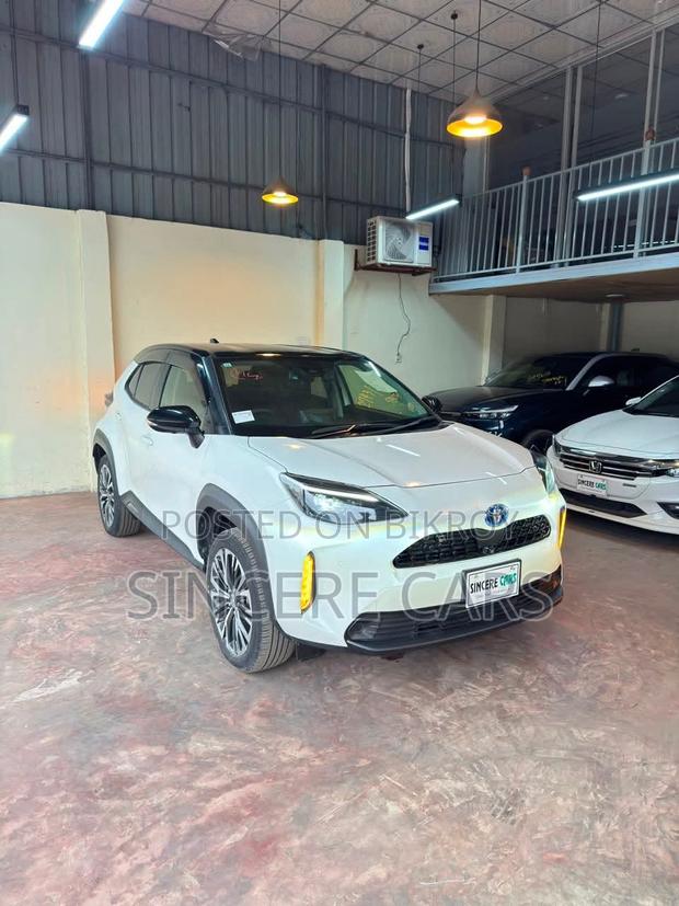 Toyota Yaris Cross 1.5 Hybrid FWD 2021 Pearl