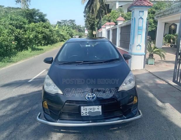 Toyota Aqua 2013 Black