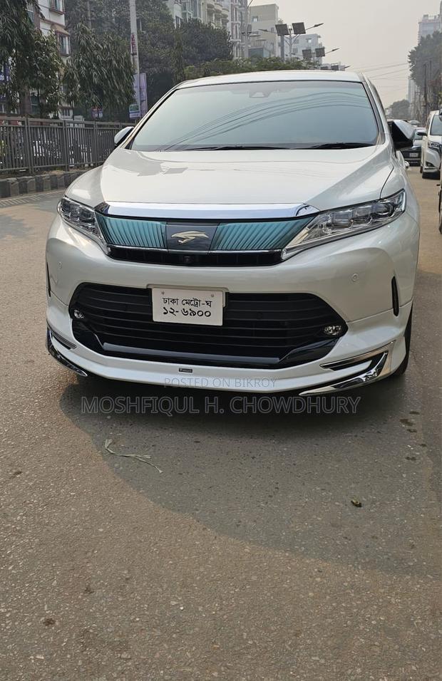 Toyota Harrier 2.0 2018 Pearl