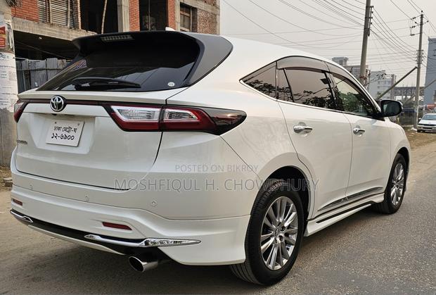 Toyota Harrier 2.0 2018 Pearl