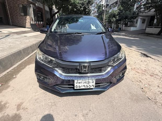 Honda Grace 1.5 Hybrid AWD 2018 Blue