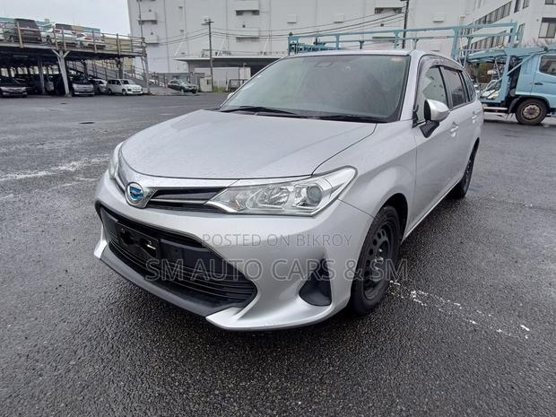 Toyota Corolla Fielder 1.5 Hybrid FWD 2021 Silver