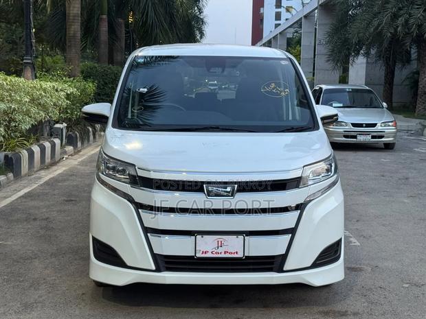 New Toyota Noah 2.0 AWD (8 Seater) 2021 Pearl