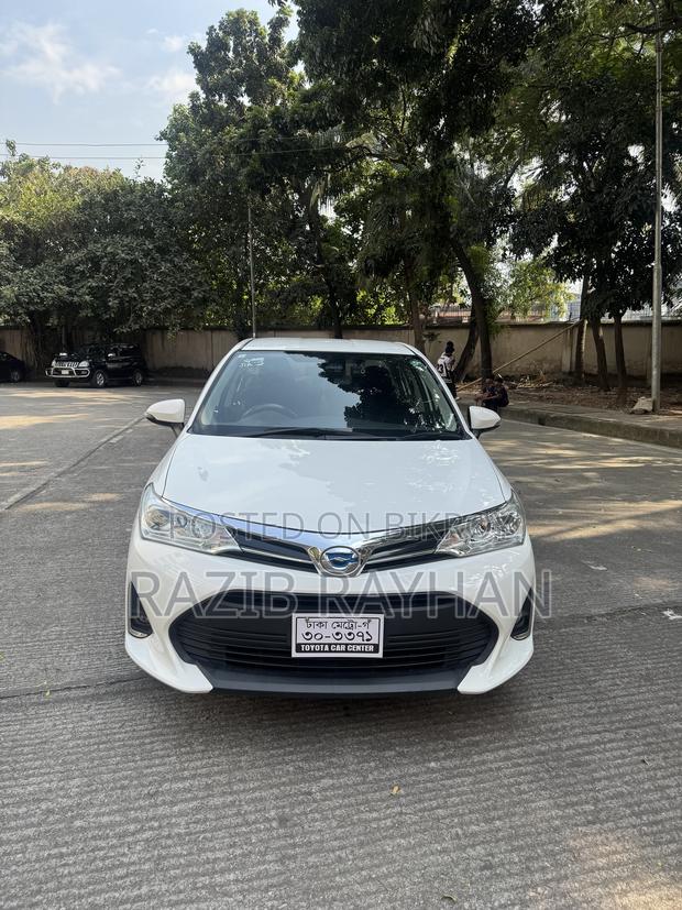 Toyota Axio 2021 White