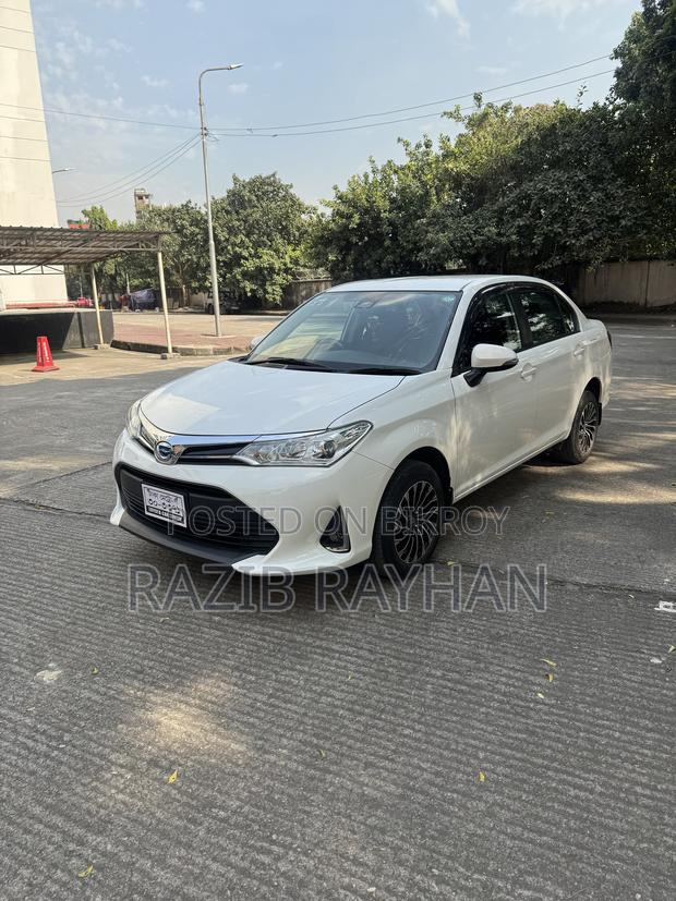 Toyota Axio 2021 White