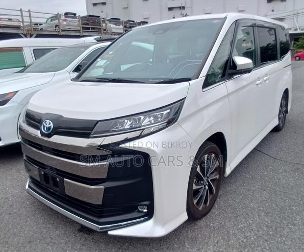 Toyota Noah 2023 Pearl