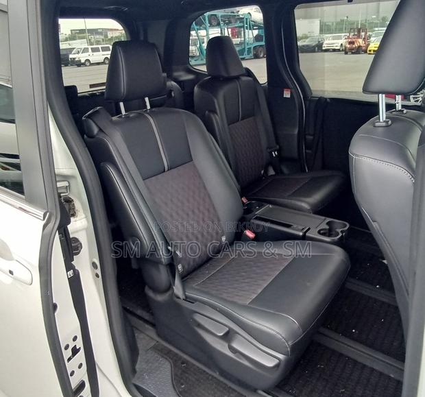 Toyota Noah 2023 Pearl