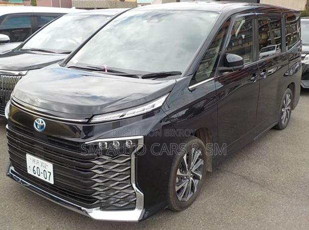 Toyota Voxy 2023 Black