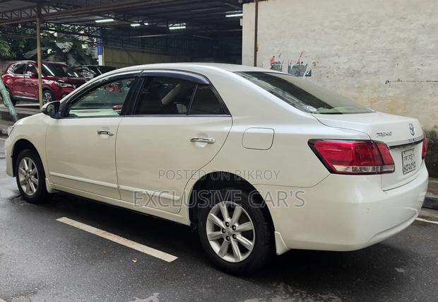 Toyota Premio 2017 Pearl