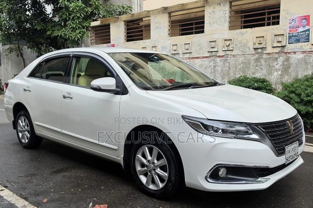 Toyota Premio 2017 Pearl