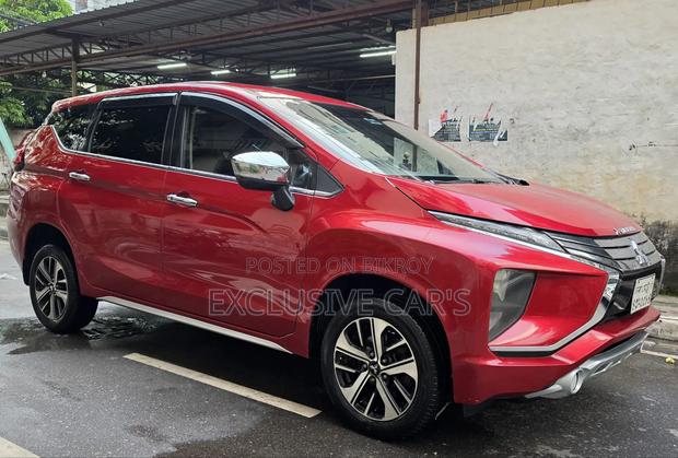 Mitsubishi Xpander 2019 Red