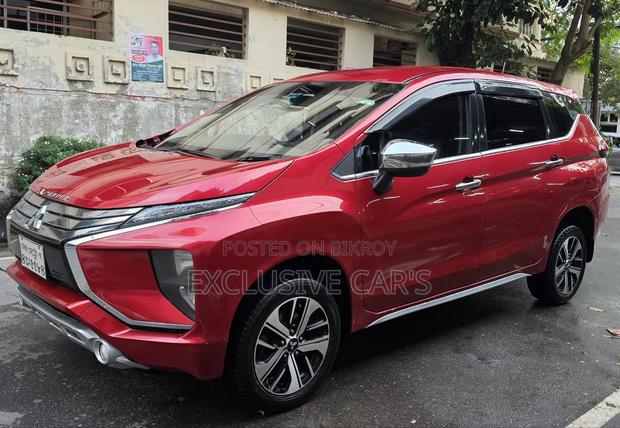 Mitsubishi Xpander 2019 Red