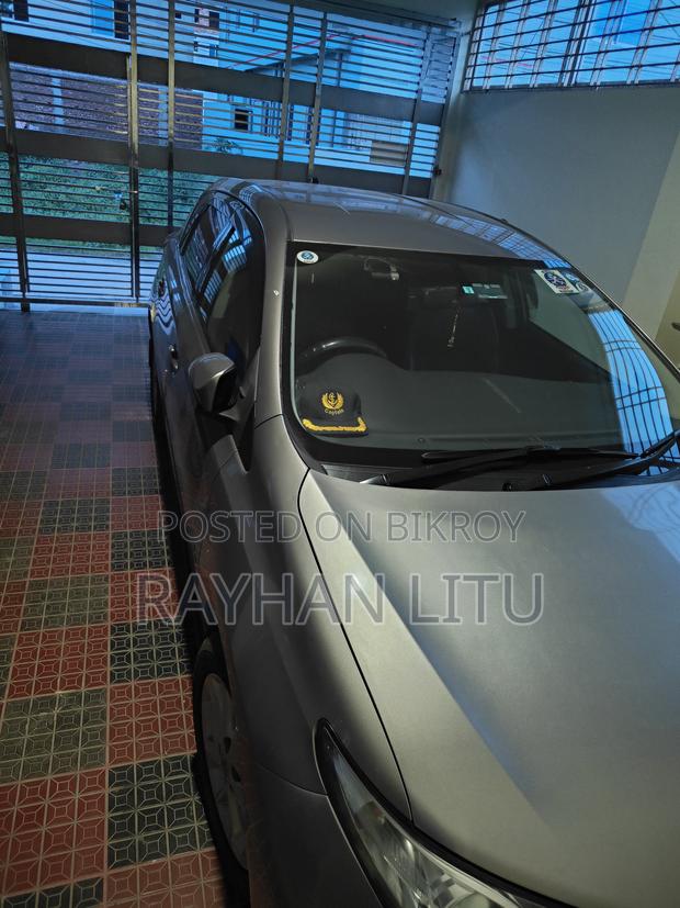 Toyota Auris 2014 Brown