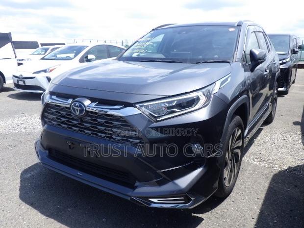 Toyota RAV4 2021 Gray