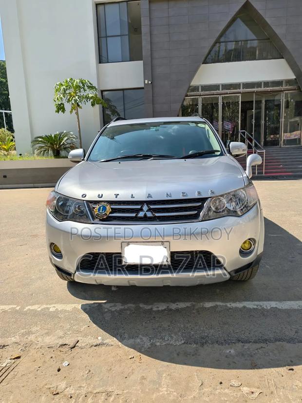 Mitsubishi Outlander 2011 Silver