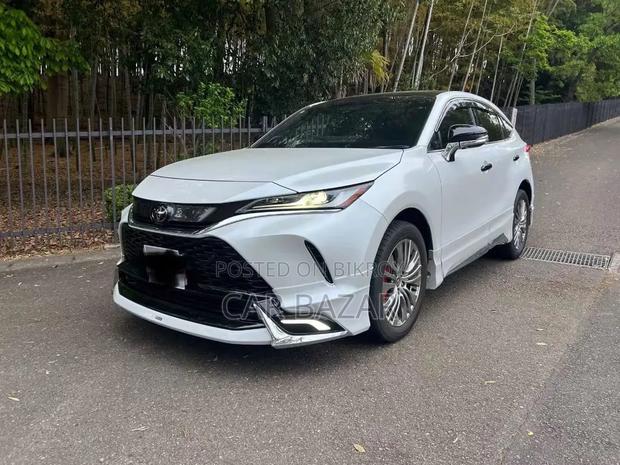 Toyota Harrier 2.0 2021 White