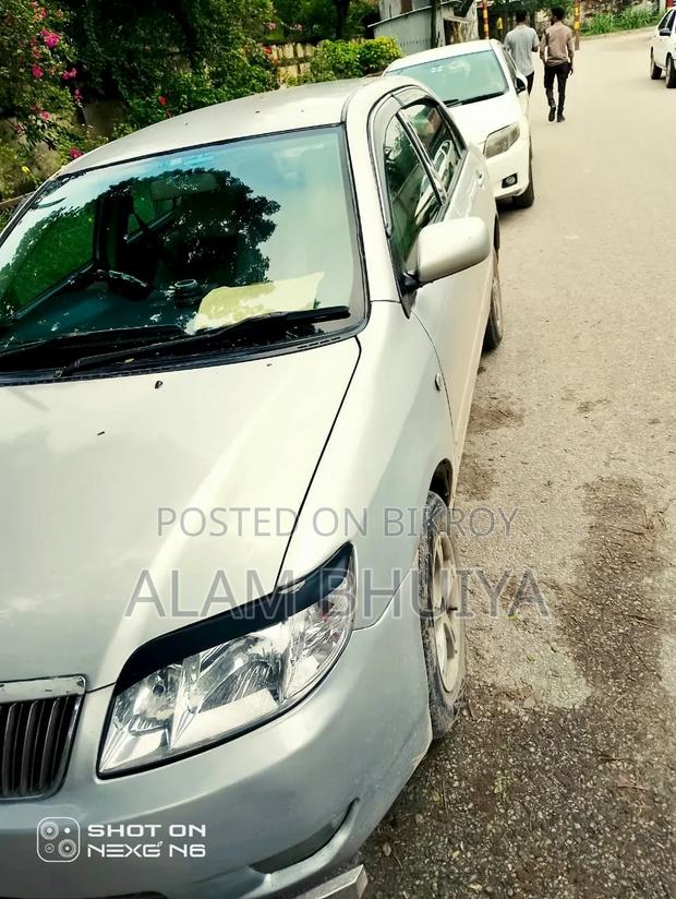 Toyota Corolla 2004 Silver