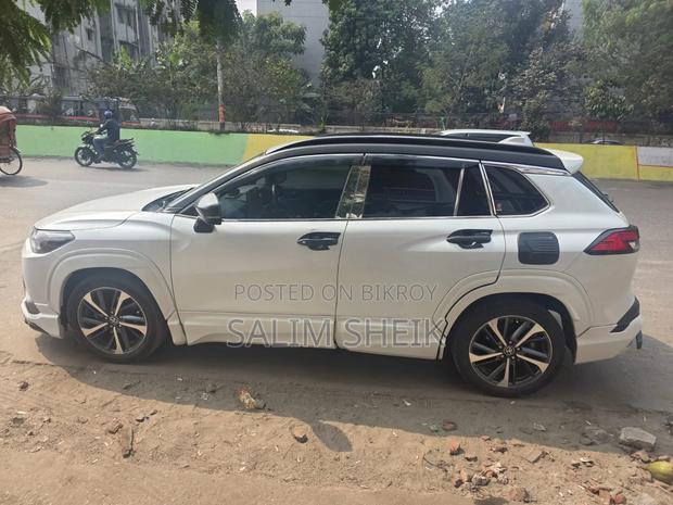 Toyota Corolla Cross 2023 Pearl