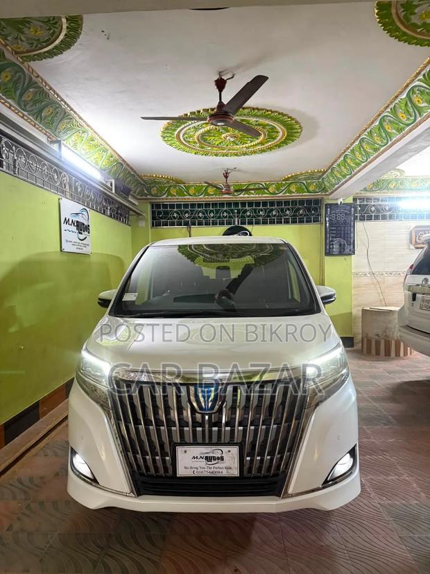Toyota Noah 1.8 FWD Hybrid (7 seater) 2020 White