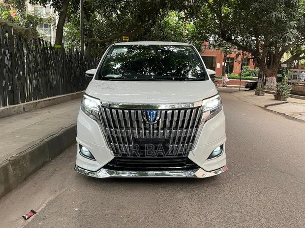 Toyota Noah 1.8 FWD Hybrid (7 seater) 2020 White