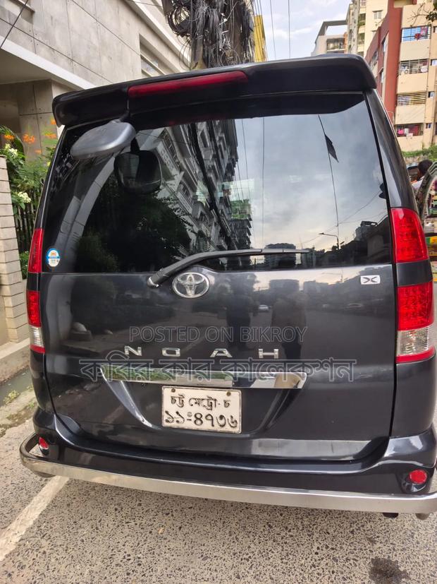 Toyota Noah 2003 Black