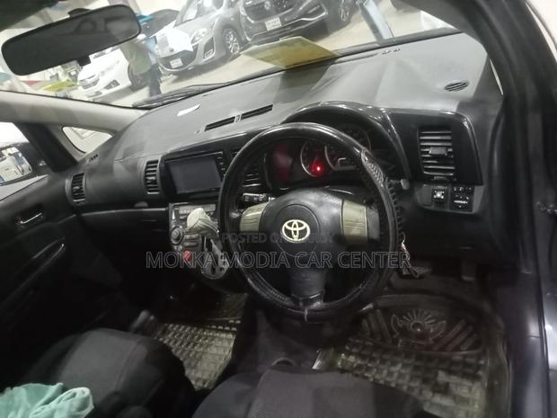 Toyota Wish 2005 Gray