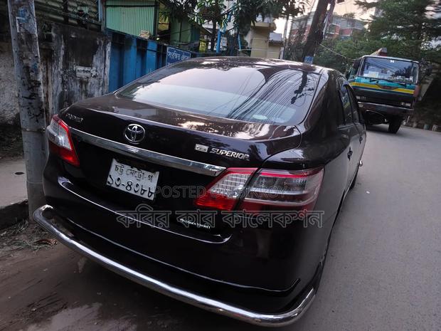 Toyota Premio 2012 Maroon