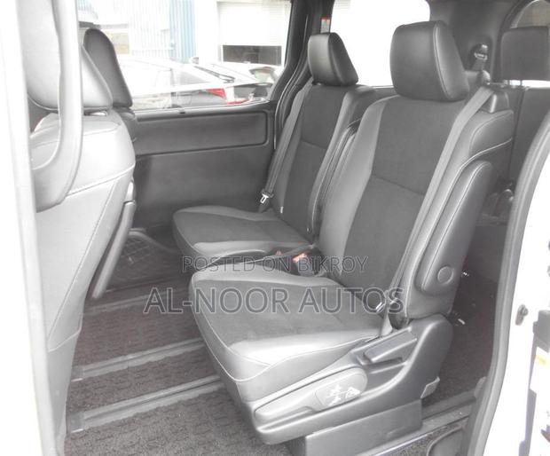 Toyota Noah 1.8 FWD Hybrid (7 seater) 2021 Pearl