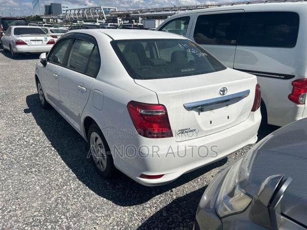 Toyota Axio 2021 White