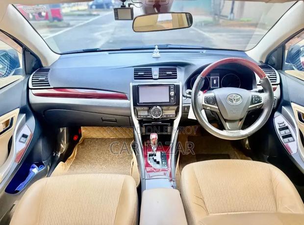 Toyota Premio 1.5 FWD 2021 Maroon