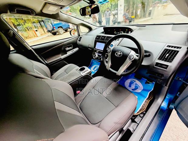 Toyota Prius 2013 Blue