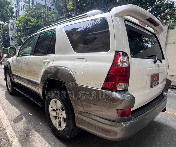Toyota Hilux Surf 2005 Pearl