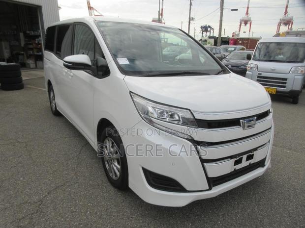 Toyota Noah 2021 Pearl