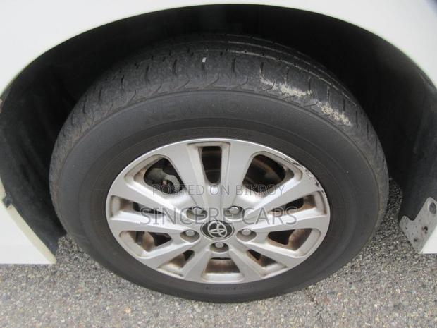 Toyota Noah 2021 Pearl