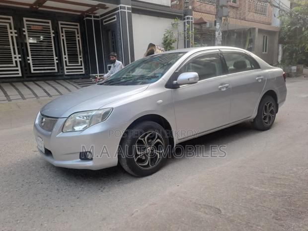 Toyota Axio 2015 Silver