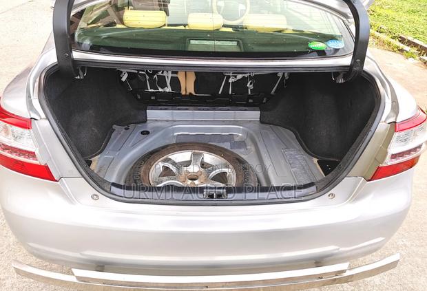 Toyota Premio 2013 Octane
