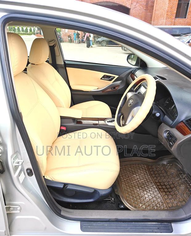 Toyota Premio 2013 Octane