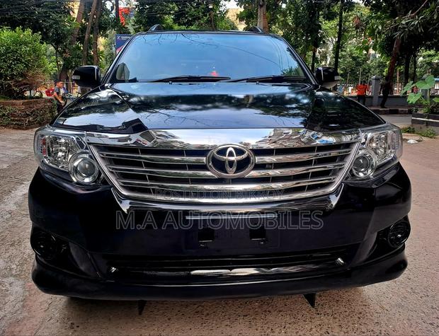 Toyota Fortuner 2013 Black
