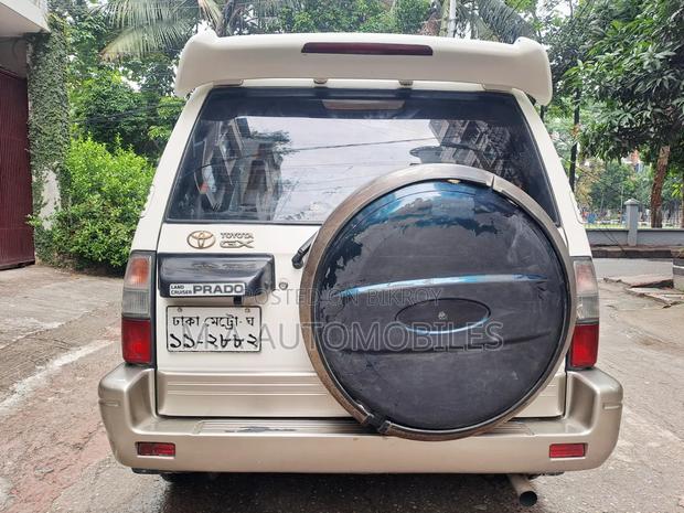 Toyota Land Cruiser Prado 2000 Pearl