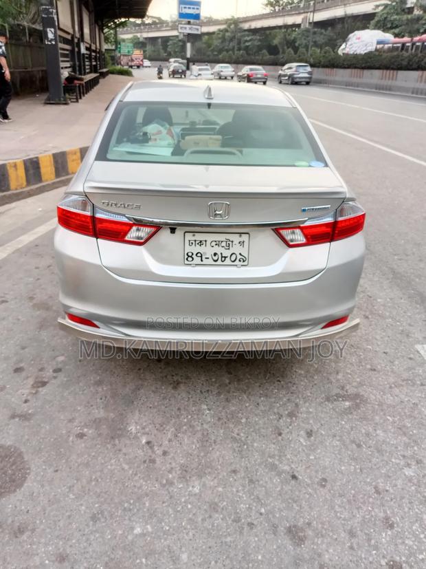 Honda Grace 2016 Silver