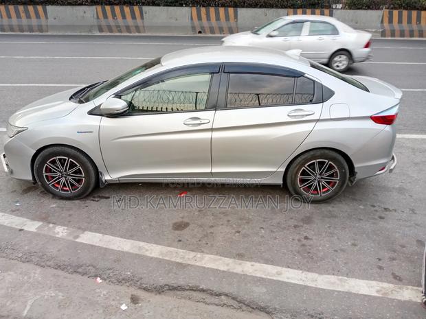 Honda Grace 2016 Silver