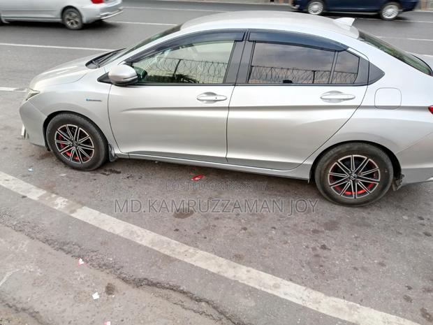 Honda Grace 2016 Silver