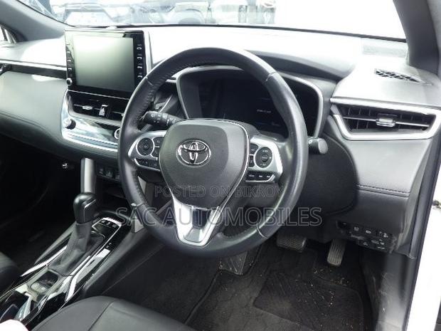 New Toyota Corolla Cross 1.8 Hybrid AWD 2021 Pearl