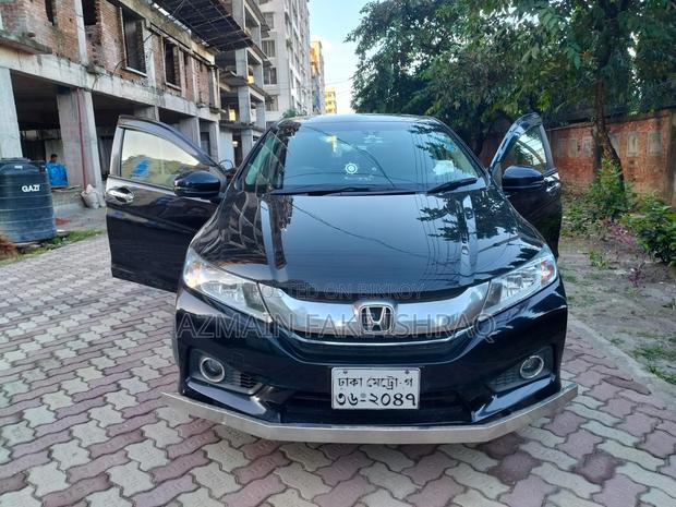Honda Grace 2016 Black
