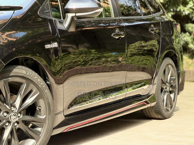 Toyota Corolla Touring WxB 2019 Black