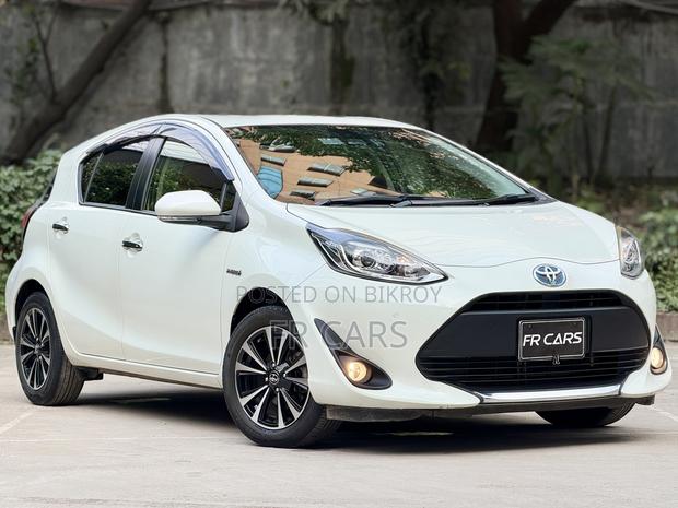 Toyota Aqua 2020 Pearl